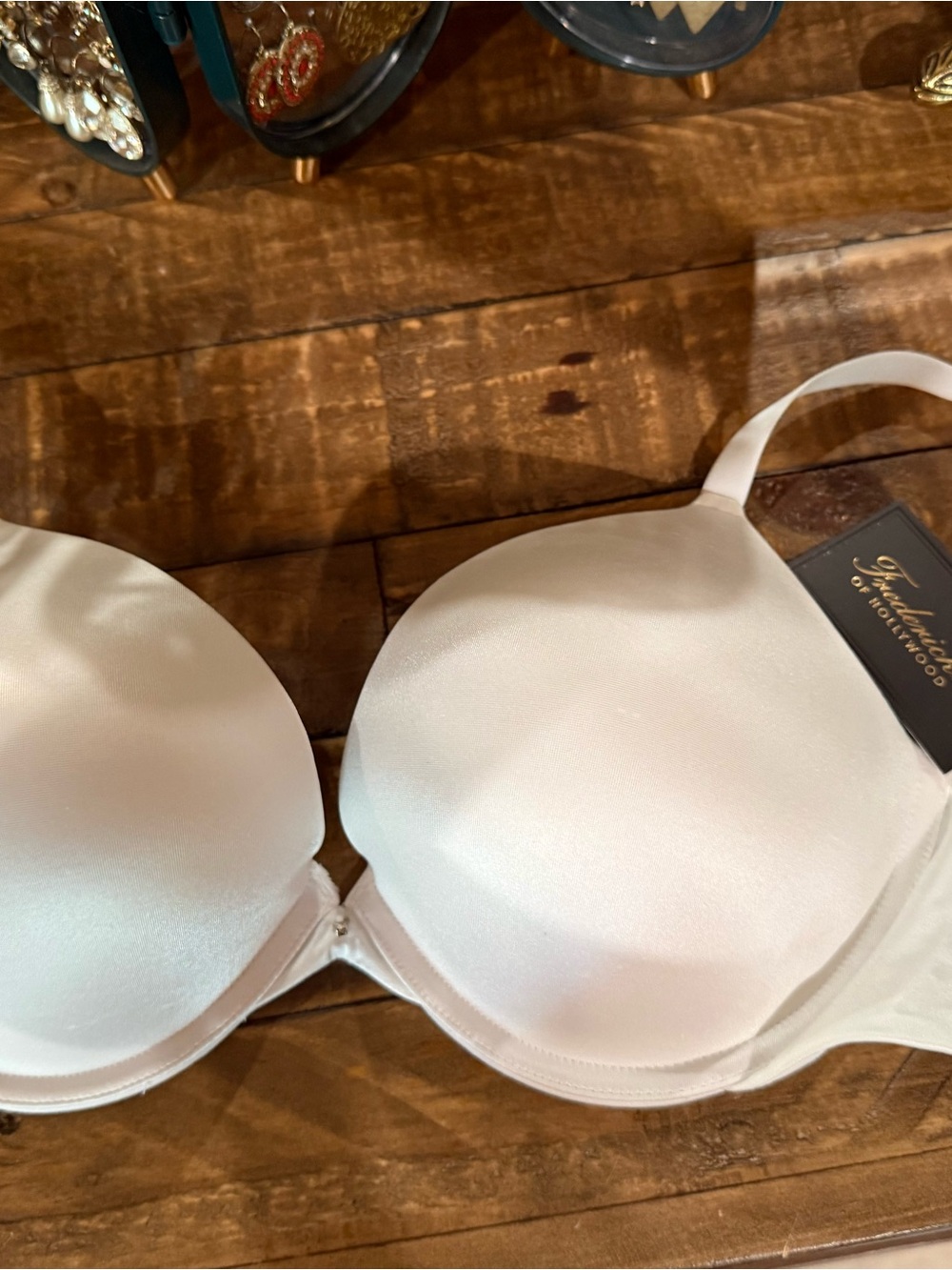 NWT push up bra